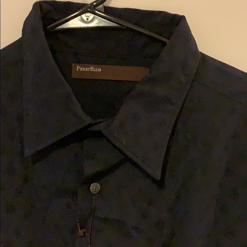 Perry Ellis - Picture 3 of 5